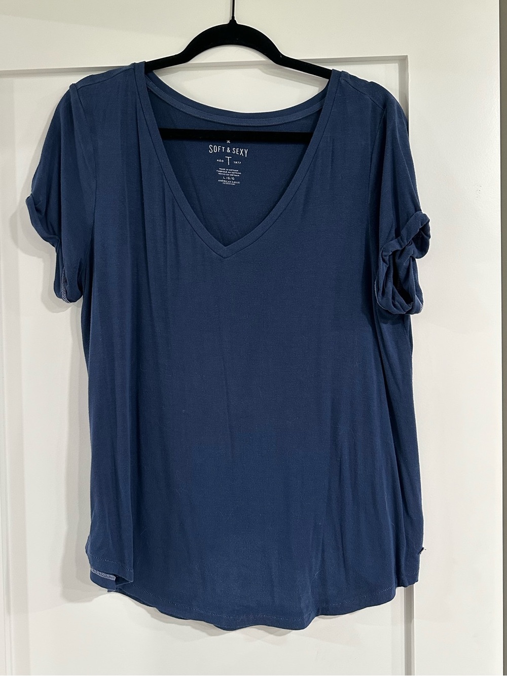 American Eagle Women's Navy V-Neck Short Sleeve Top